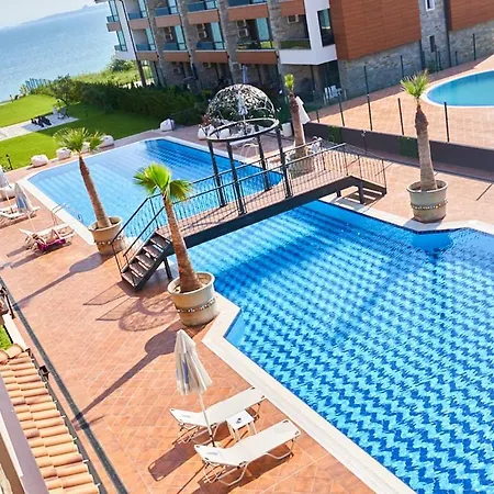 M1 Pool And Beach View Apartment Burgas Exterior photo