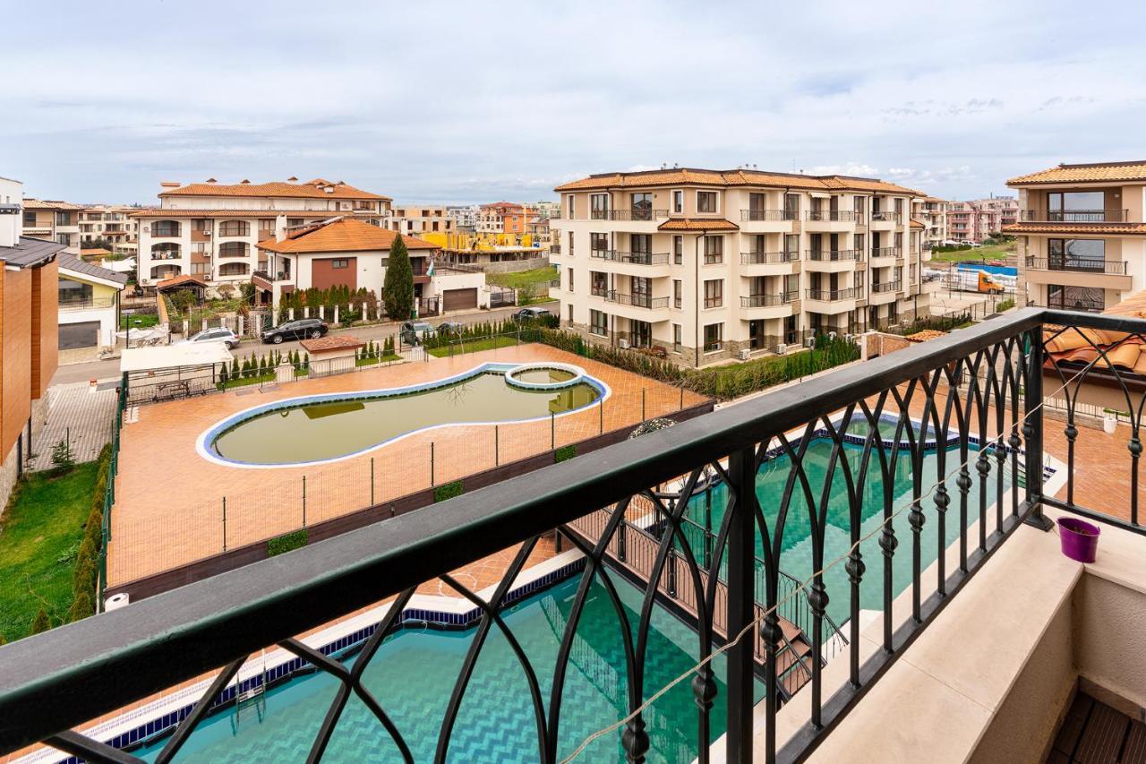 Apartment M1 Pool And View *