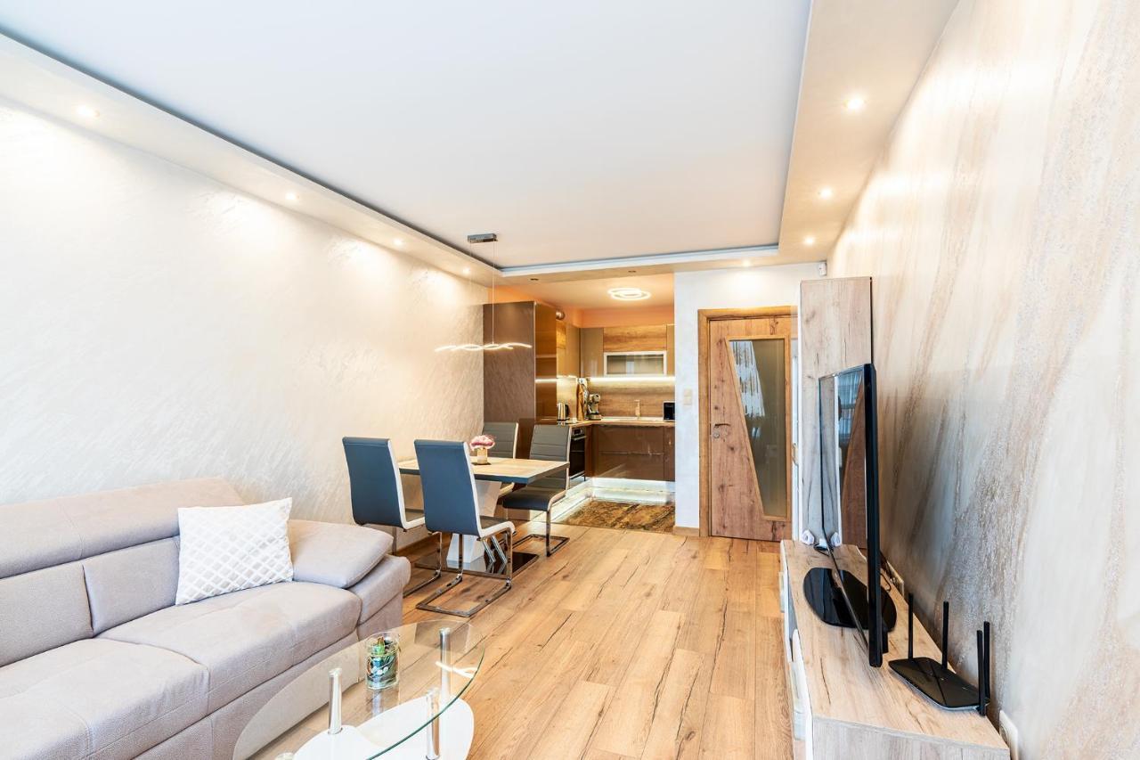 M1 Pool And View Apartment Burgas City